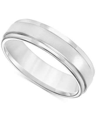 Macy's - Men's Comfort Fit Brushed Finish Bevel Edge Wedding Band in Platinum
